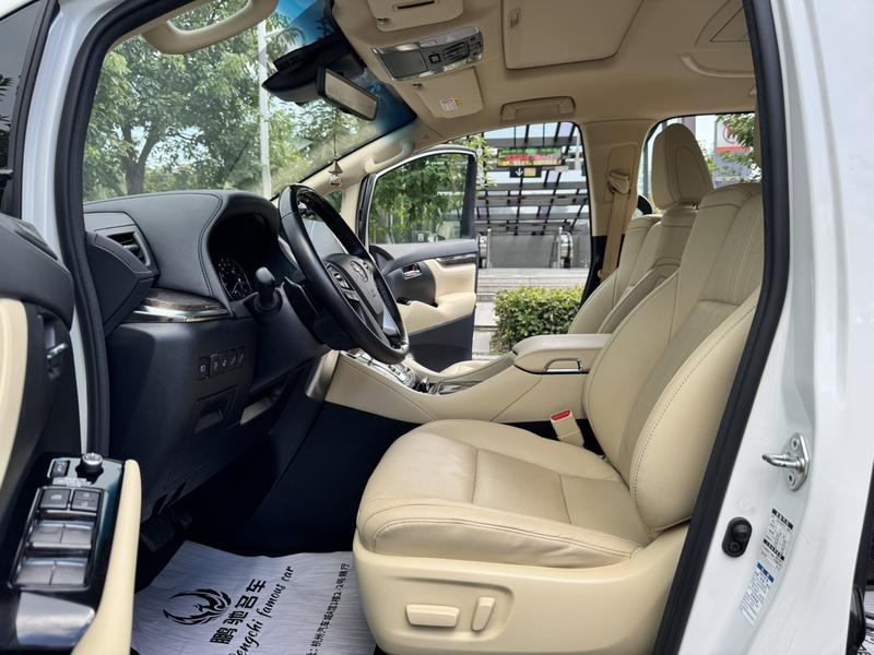 Toyota Alphard, 2022 — фото 9 из 12