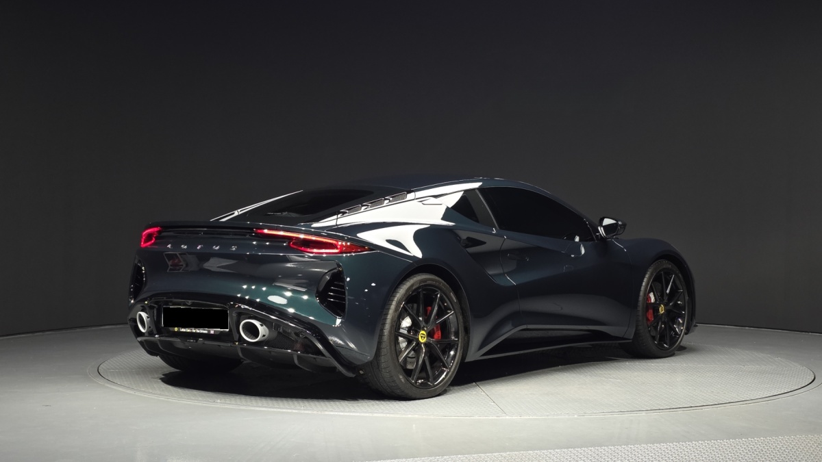 Lotus Emira, 2025 — фото 2 из 12