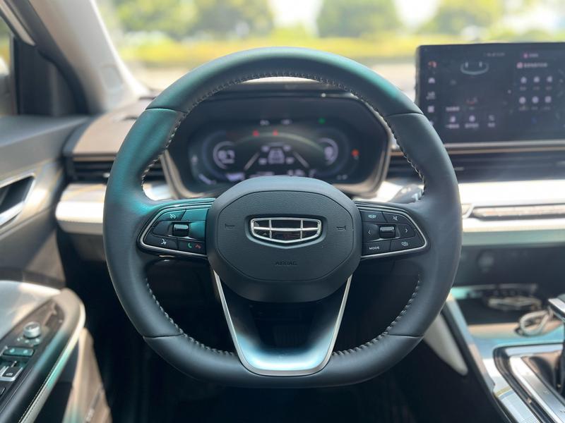 Geely Emgrand L, 2021 — фото 10 из 12
