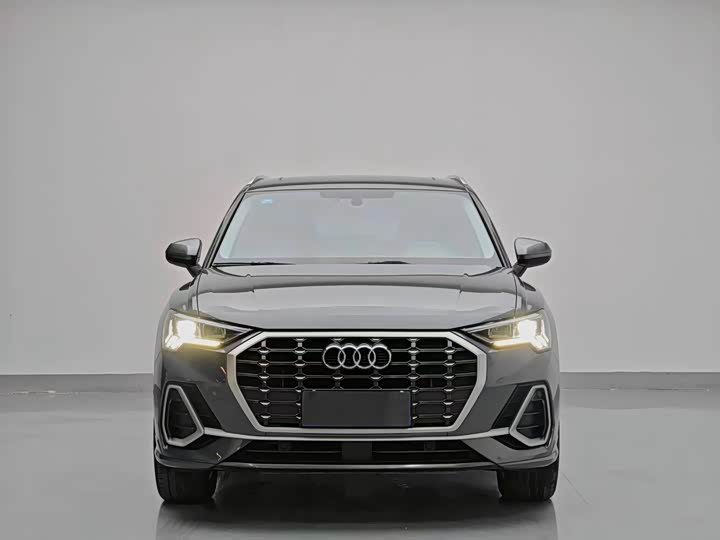 Audi Q3, 2022 — фото 2 из 9