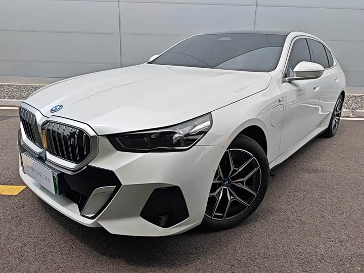 BMW i5, 2025 — купить в Санкт-Петербурге под ключ