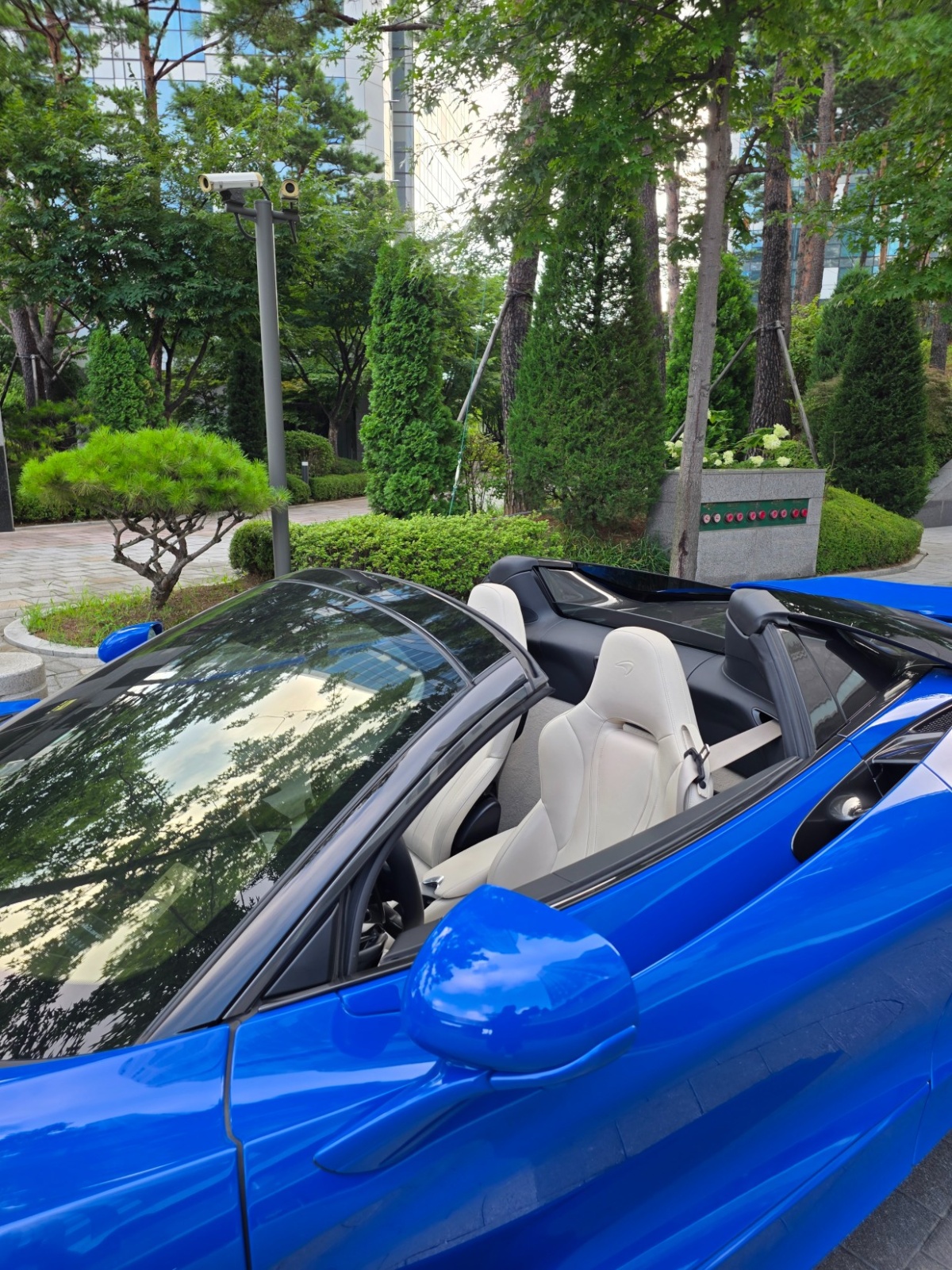 McLaren 720S, 2022 — фото 12 из 12