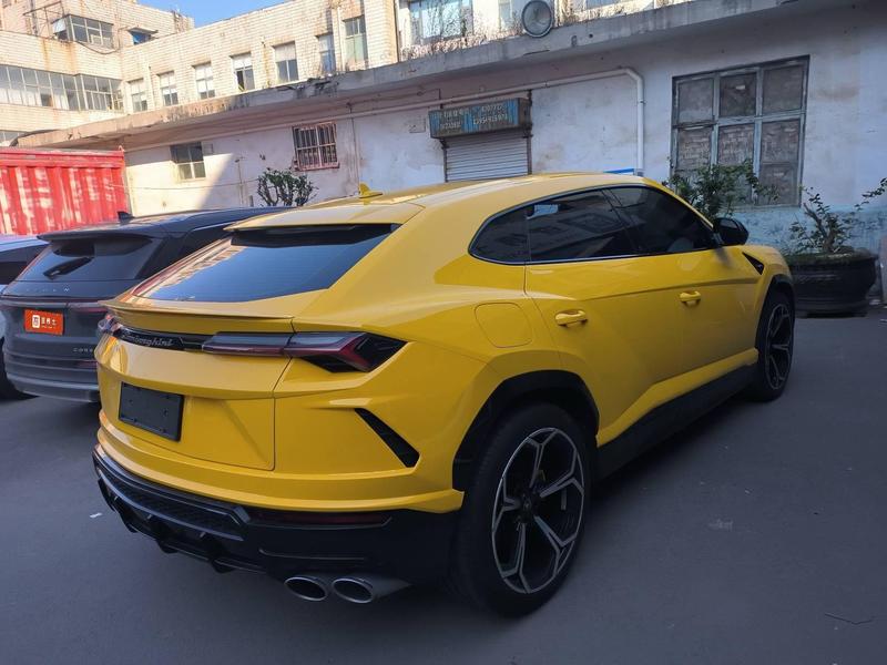 Lamborghini Urus, 2022 — фото 6 из 12