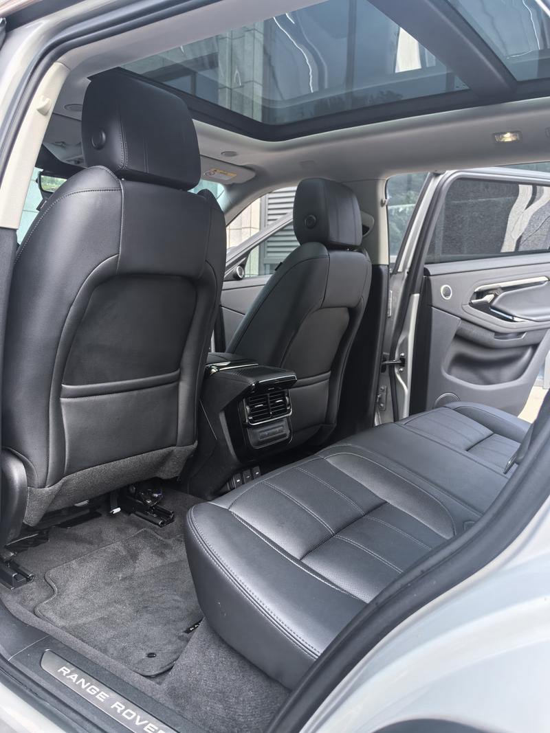 Land Rover Range Rover Evoque L, 2023 — фото 12 из 12