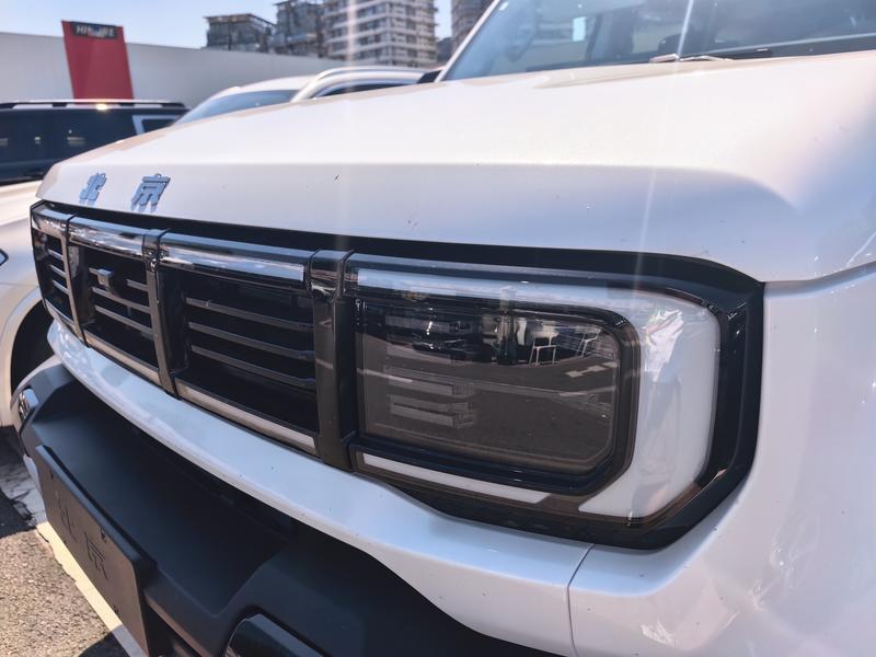 BAIC Beijing BJ40 Hybrid, 2026 — фото 7 из 12