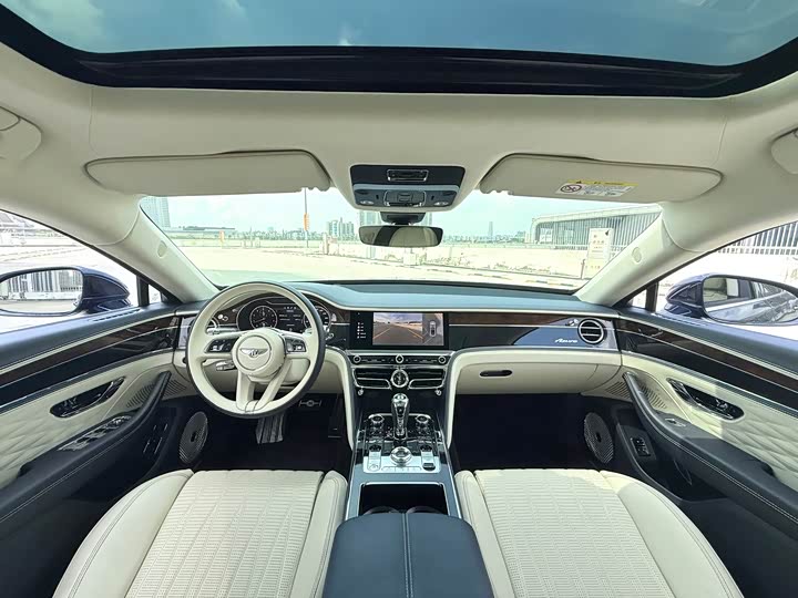 Bentley Flying Spur, 2024 — фото 9 из 9