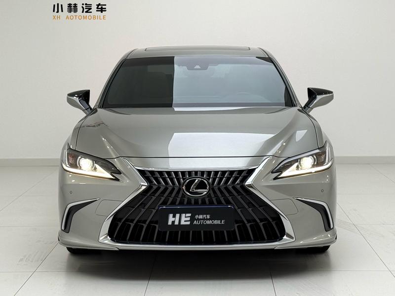 Lexus ES, 2023 — фото 2 из 12