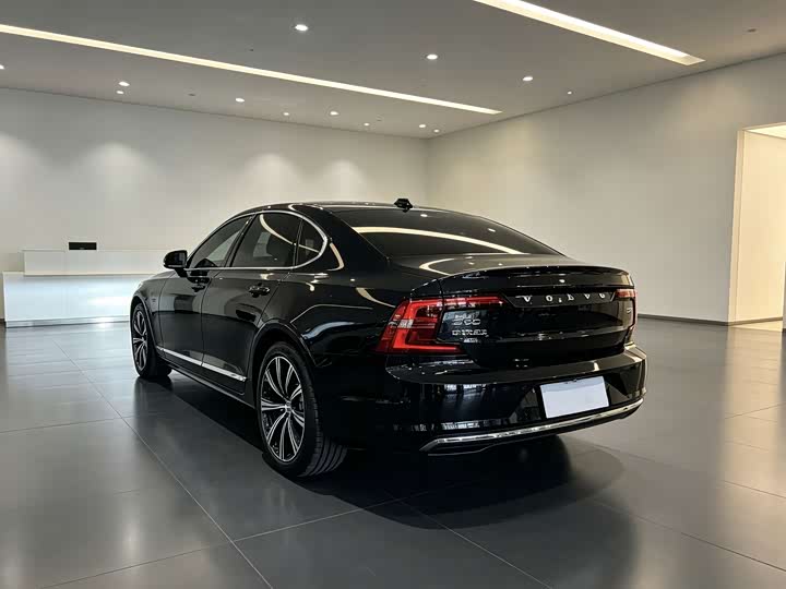 Volvo S90, 2024 — фото 6 из 9