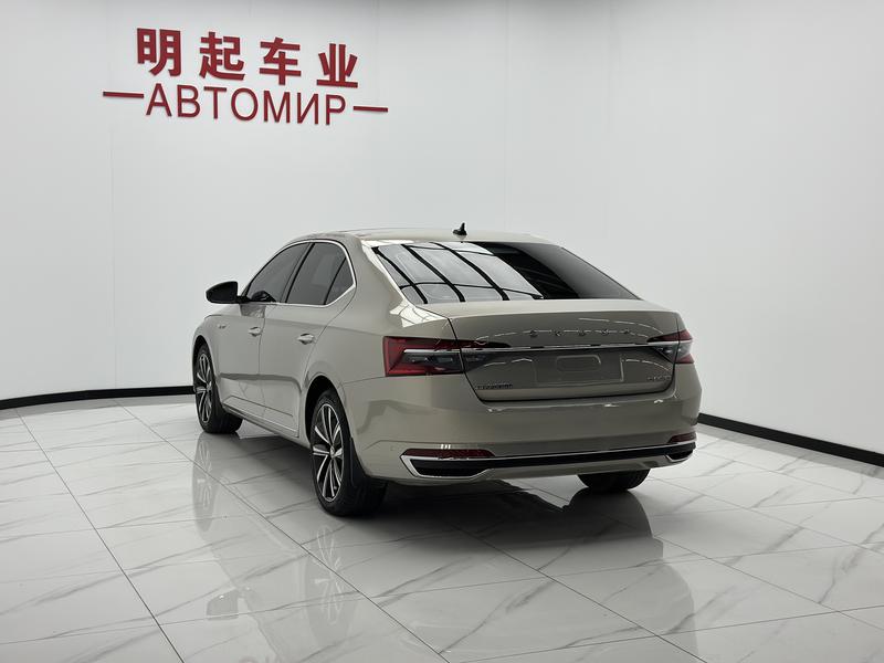 Skoda Superb, 2023 — фото 4 из 12