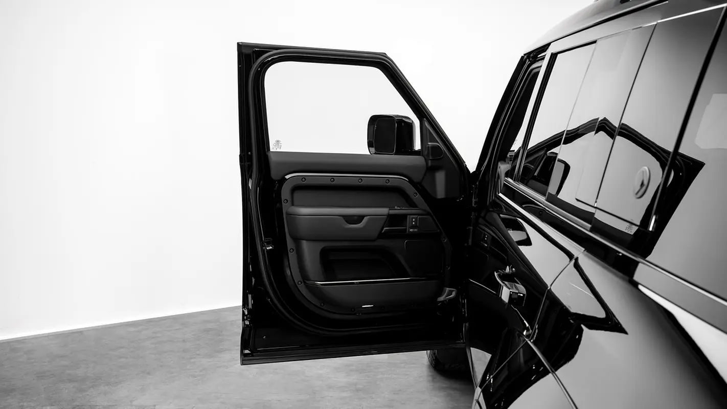 Land Rover Defender, 2026 — фото 6 из 10