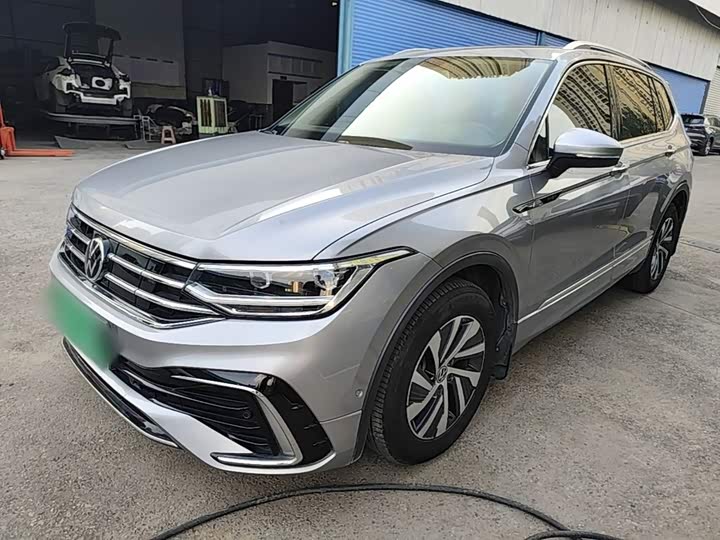Volkswagen Tiguan L Hybrid, 2021 — купить в Воронеже под ключ