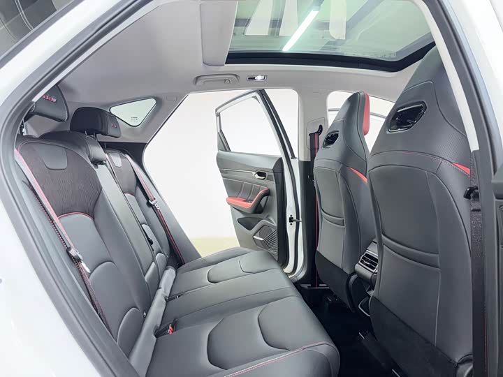 Geely Emgrand GS, 2021 — фото 9 из 9