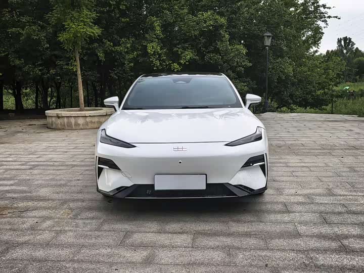 Geely Galaxy E8, 2024 — фото 2 из 9