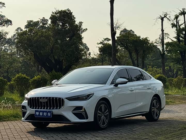 Geely Emgrand, 2025 — купить в Туле под ключ