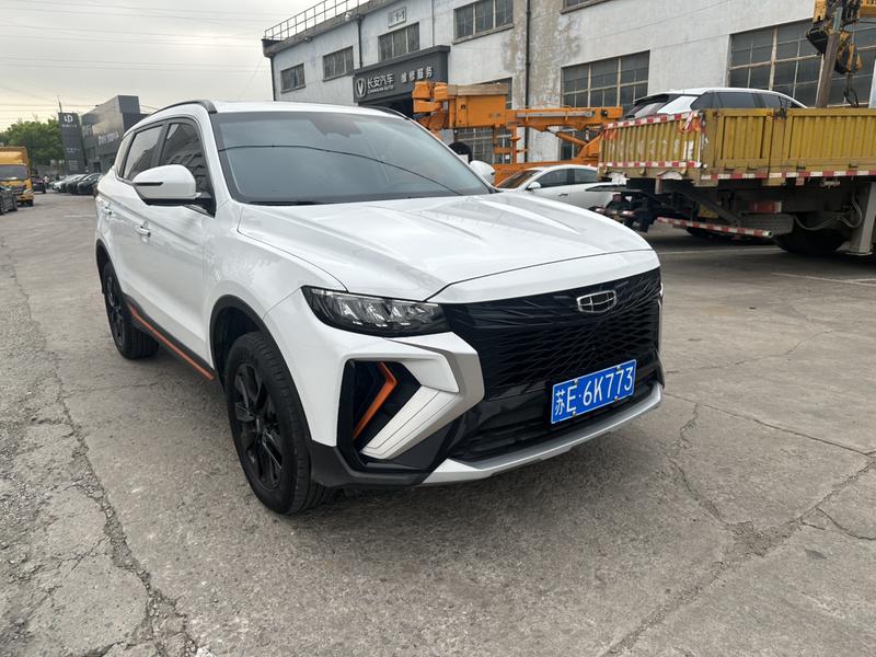 Geely Atlas, 2022 — фото 2 из 12