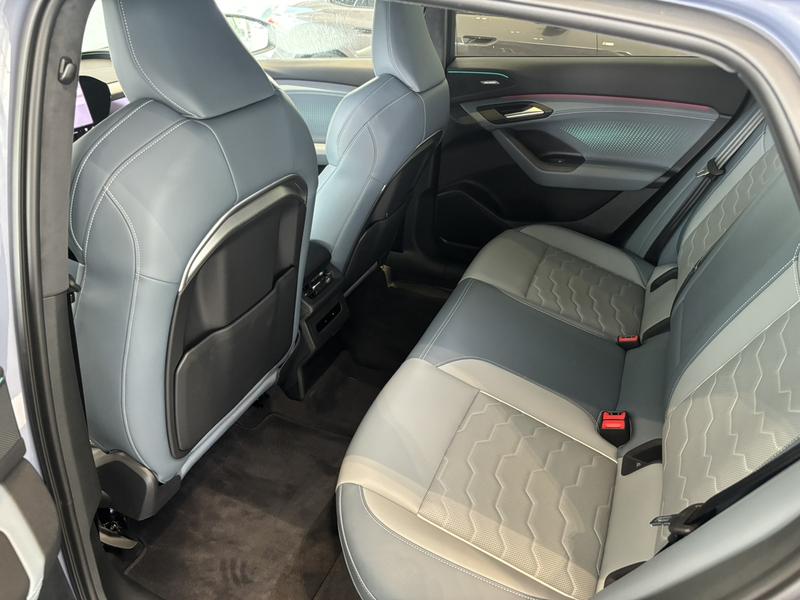 Audi Q6L e-tron Sportback, 2025 — фото 11 из 12