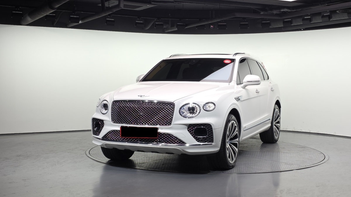 Bentley Bentayga, 2022 — купить в Иванове под ключ