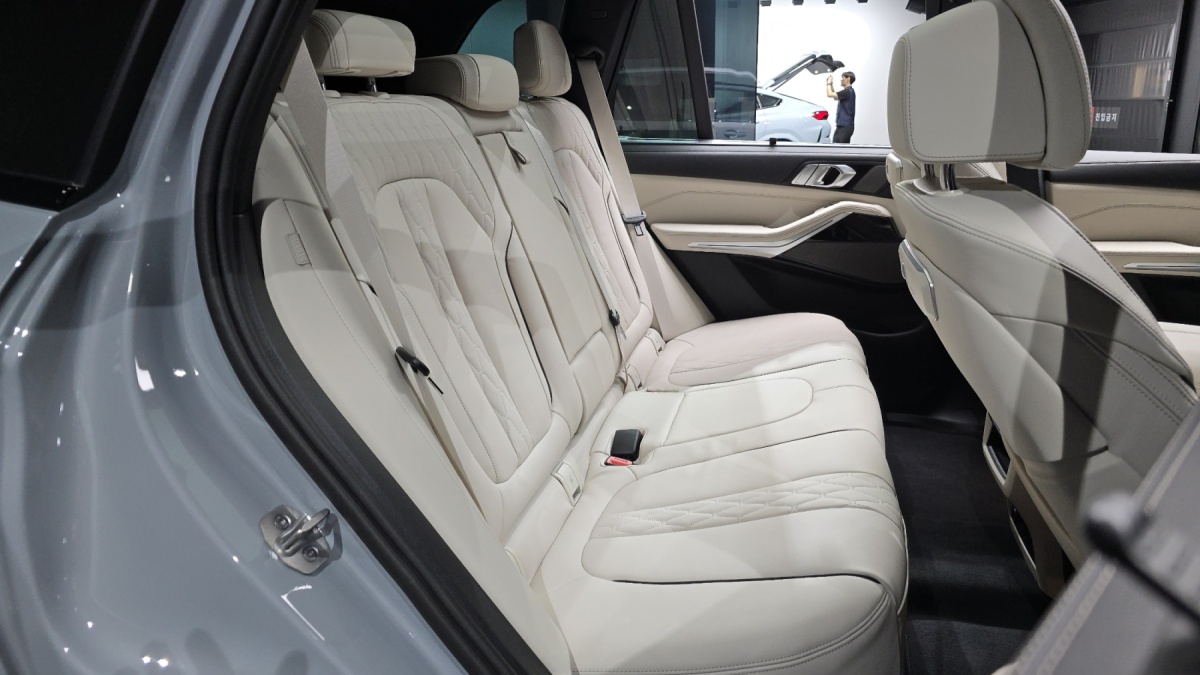 BMW X5, 2025 — фото 10 из 12