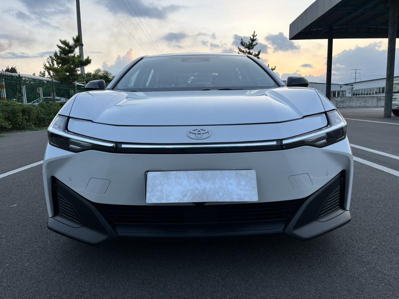 Toyota bZ3, 2025 — фото 2 из 12