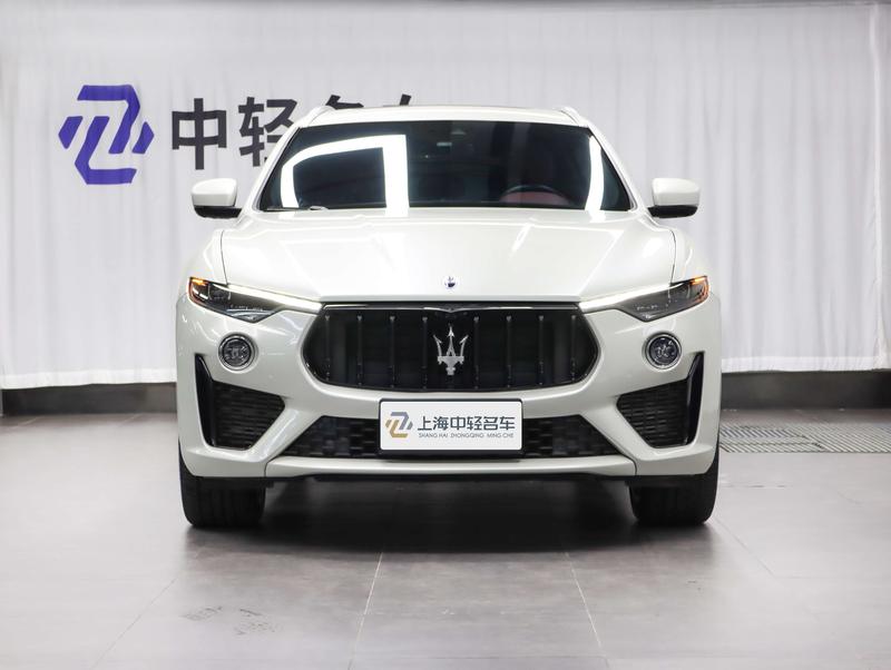 Maserati Levante, 2021 — фото 2 из 12