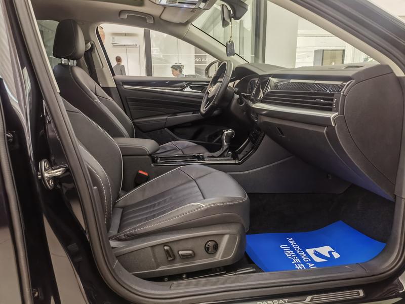 Volkswagen Passat Hybrid, 2021 — фото 12 из 12