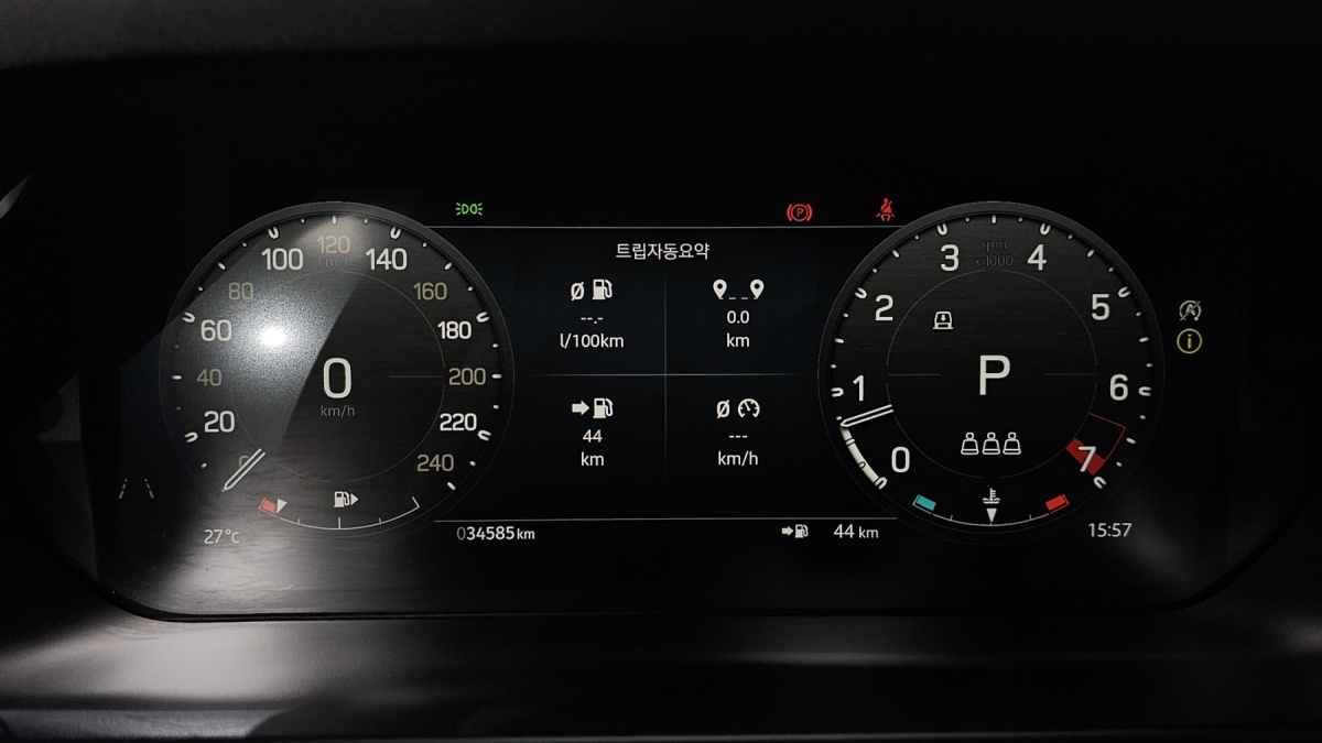 Land Rover Defender, 2023 — фото 8 из 12