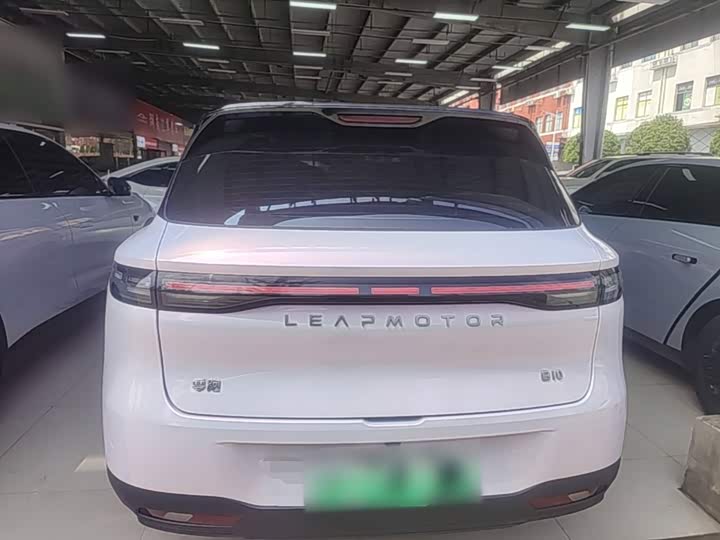 Leapmotor B10, 2025 — фото 6 из 9