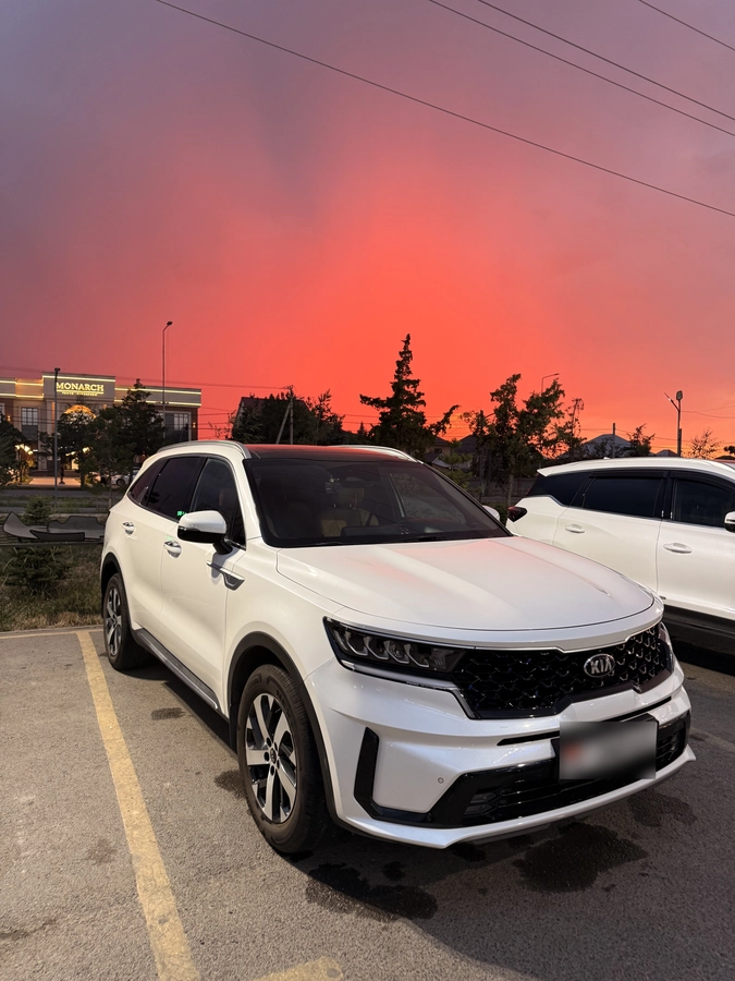 Kia Sorento, 2021 — фото 2 из 2