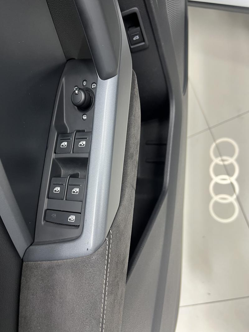 Audi Q3 Sportback, 2022 — фото 12 из 12