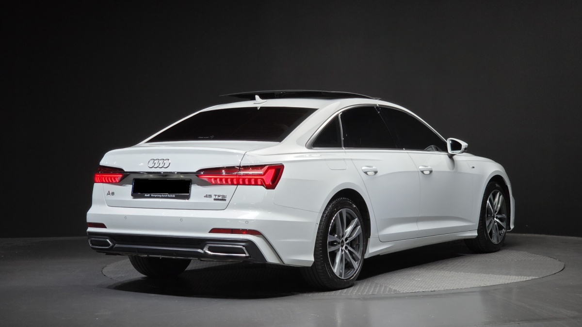 Audi A6, 2022 — фото 2 из 12