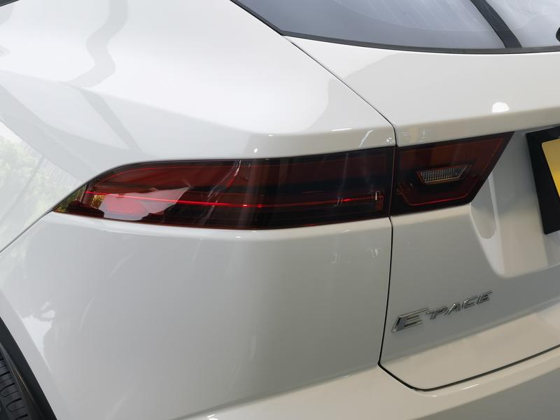 Jaguar E-Pace, 2023 — фото 10 из 12