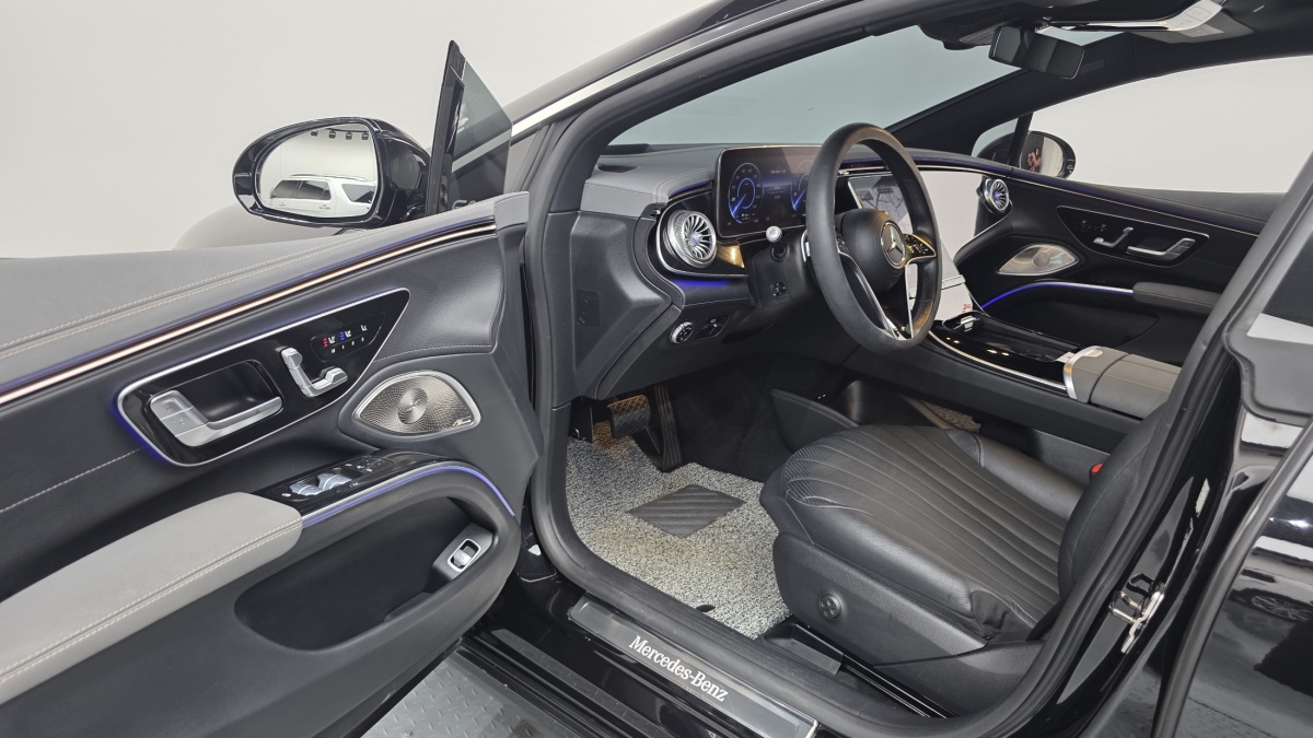 Mercedes-Benz EQS, 2022 — фото 10 из 12