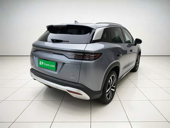 BYD Song L DM-i Hybrid, 2025 — фото 6 из 9