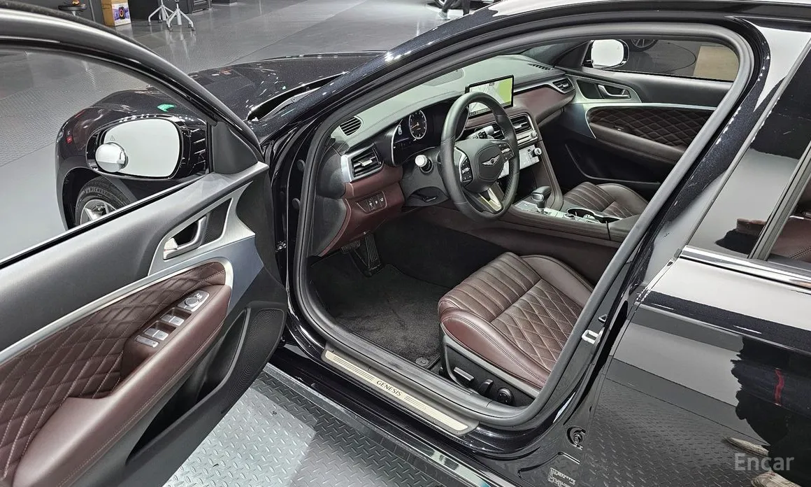 Genesis G70, 2023 — фото 11 из 12