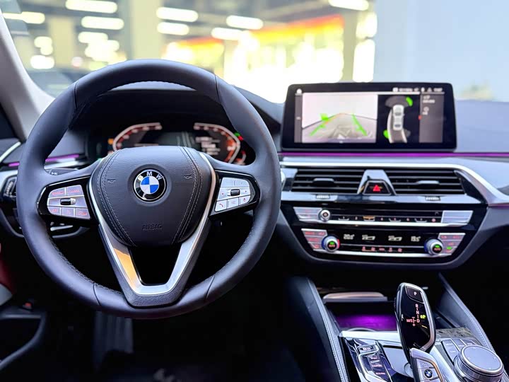 BMW 5 Series, 2023 — фото 8 из 9
