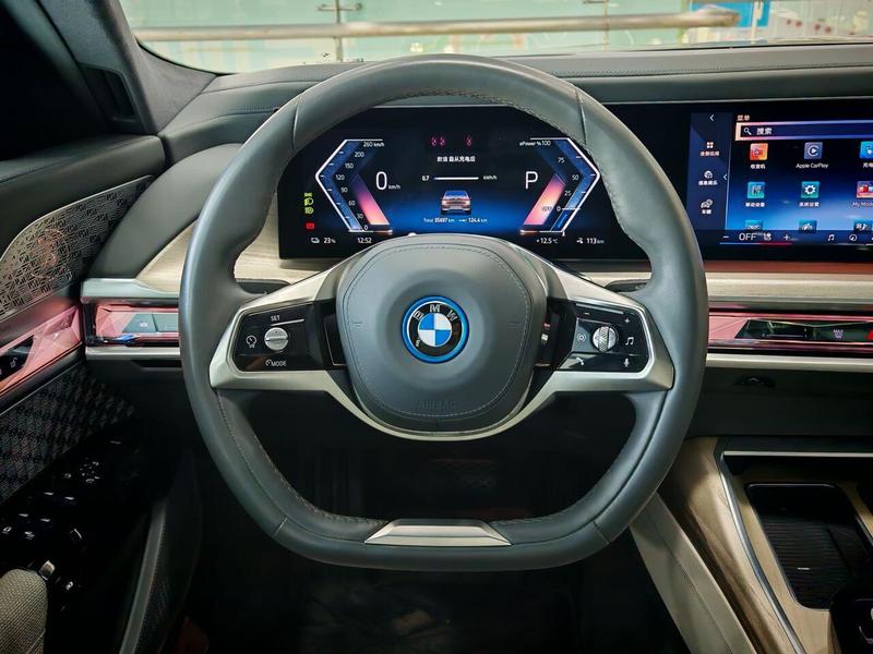 BMW i7, 2022 — фото 7 из 11