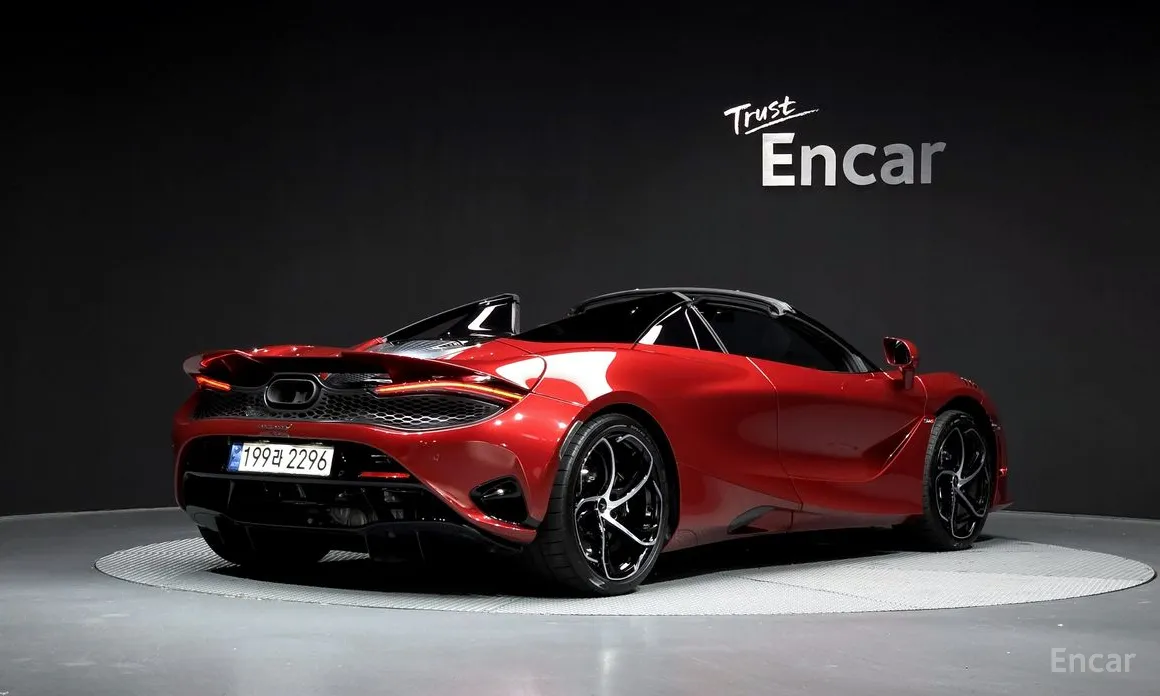 McLaren 750S, 2024 — фото 2 из 12
