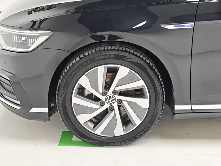 Volkswagen Magotan GTE Hybrid, 2023 — фото 8 из 9