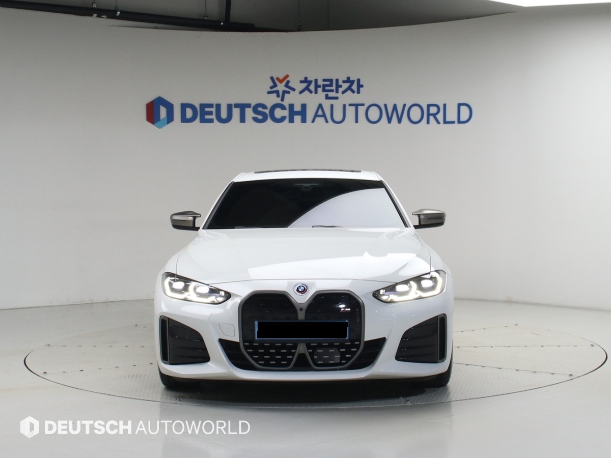 BMW i4, 2022 — фото 3 из 12