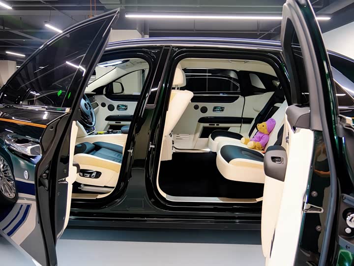 Rolls-Royce Ghost, 2022 — фото 5 из 9