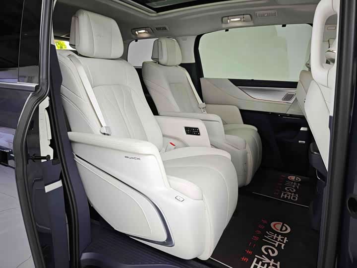 Buick GL8 Hybrid, 2025 — фото 9 из 9