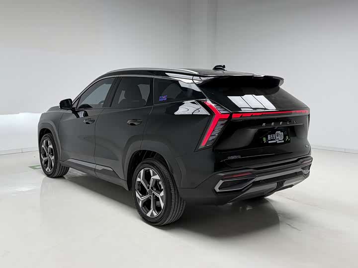 Geely Atlas L, 2024 — фото 6 из 9
