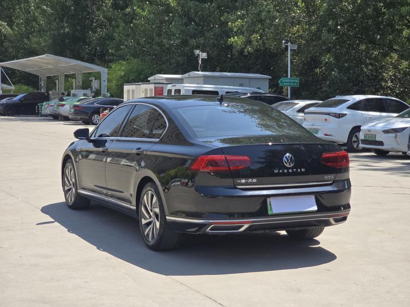 Volkswagen Magotan GTE Hybrid, 2022 — фото 4 из 11