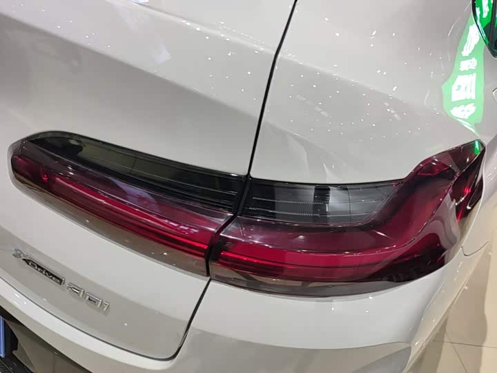 BMW X4, 2022 — фото 8 из 9