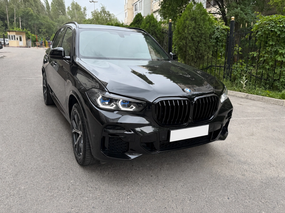 BMW X5, 2023 — фото 2 из 9