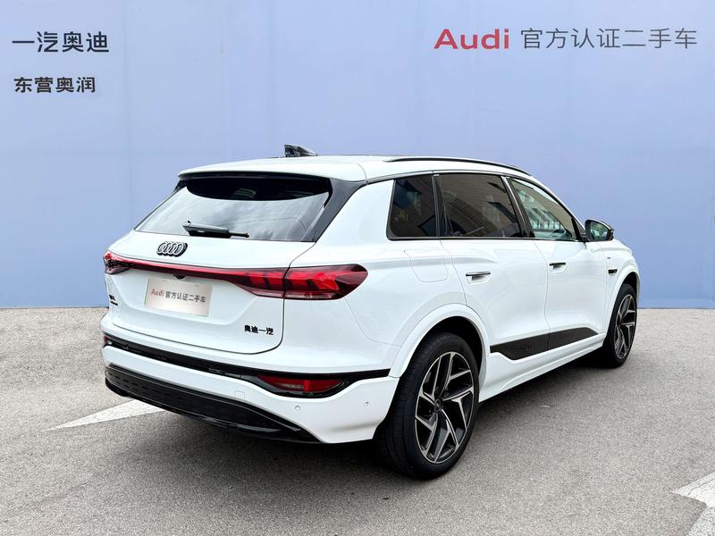 Audi Q6L e-tron, 2025 — фото 4 из 10