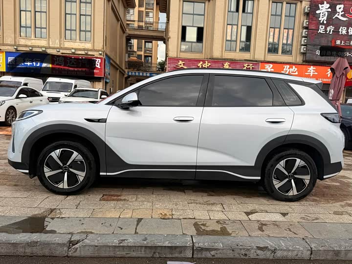 BYD Sea Lion 05 EV, 2025 — фото 7 из 9