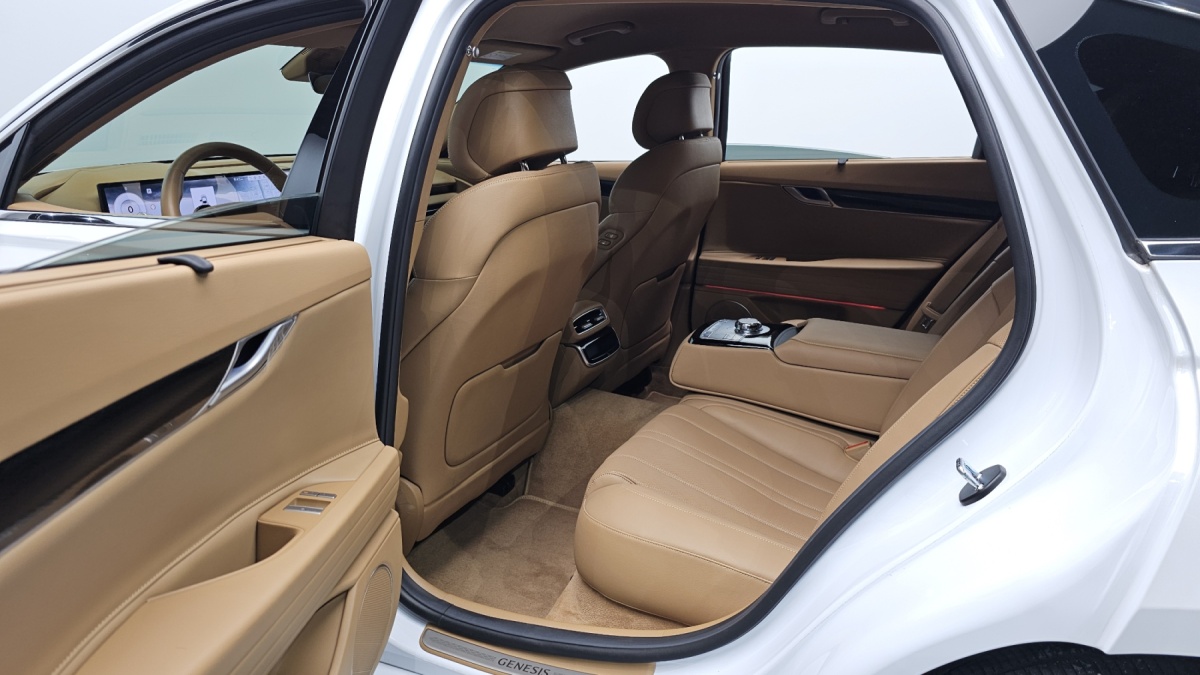 Genesis G80, 2024 — фото 12 из 12