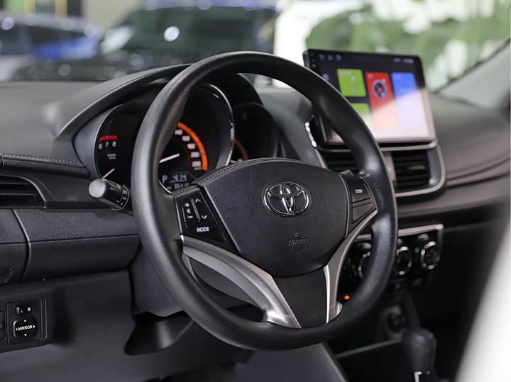 Toyota Yaris L Hatchback, 2022 — фото 7 из 9