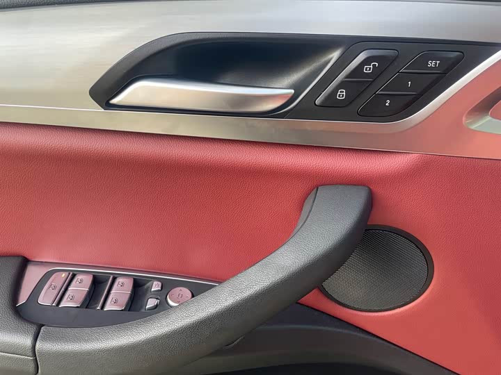 BMW X4, 2022 — фото 7 из 9